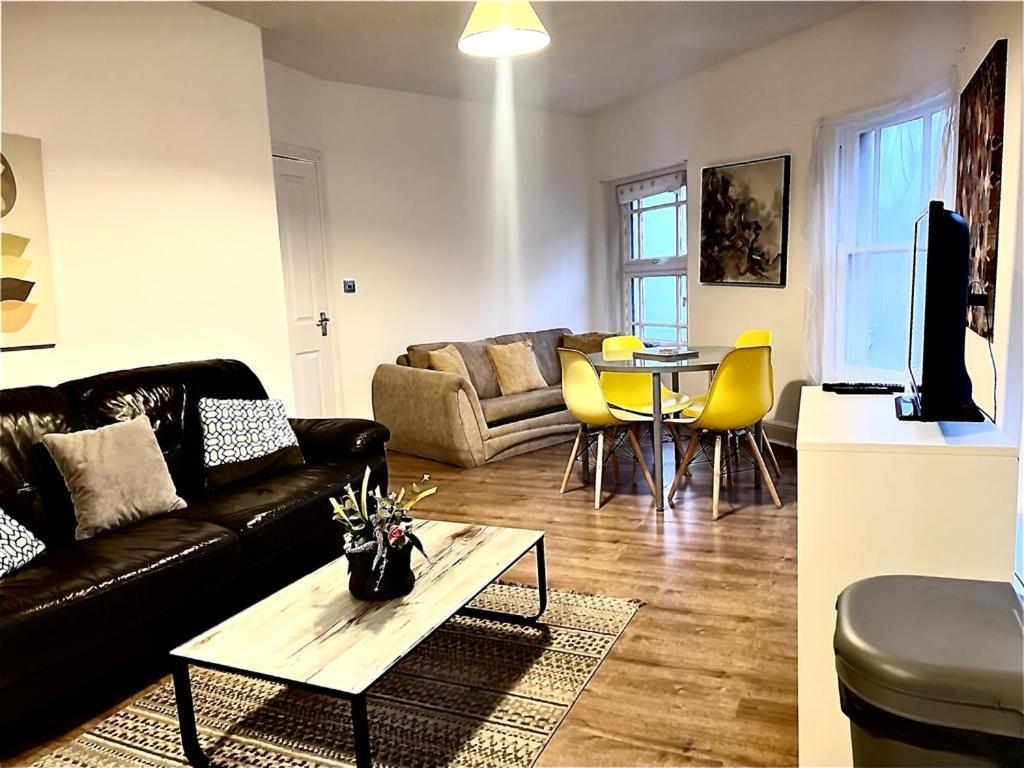 Yeovil Apartments Ngoại thất bức ảnh